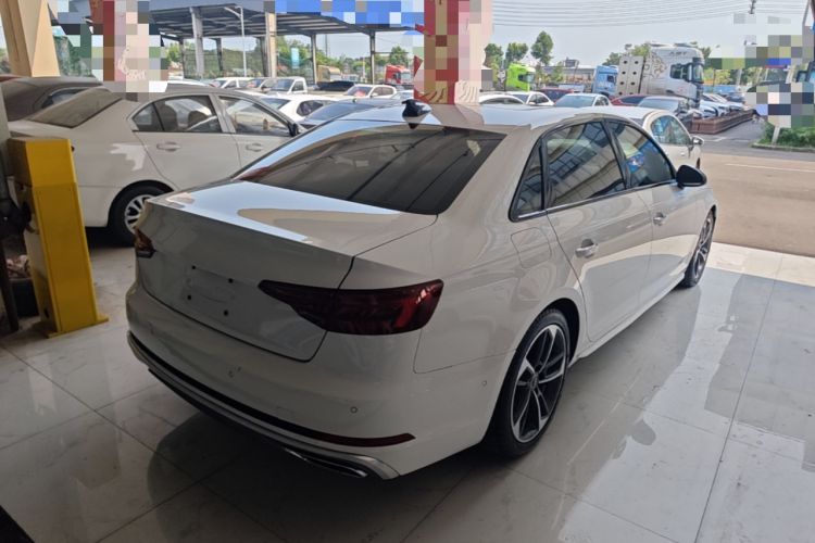 Used Audi A4L 2019 40 TFSI Fashion Edition China VI Emission Standard Rear Right 45 Deg