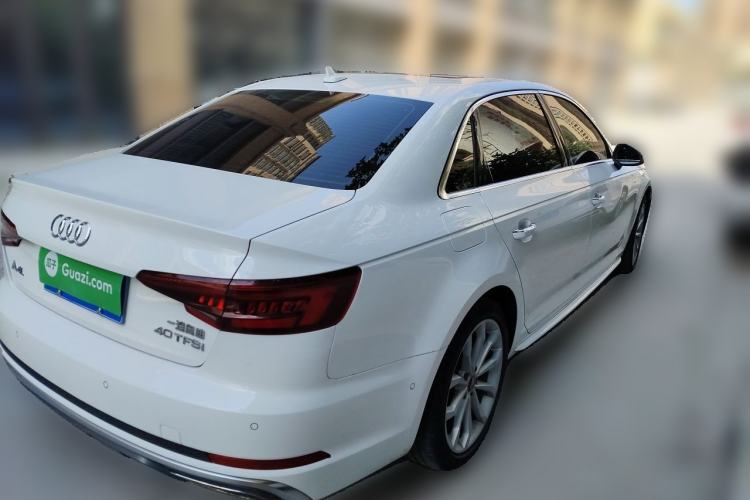 Used Audi A4L 2019 40 TFSI Fashion Edition China VI Emission Standard Rear Right 45 Deg