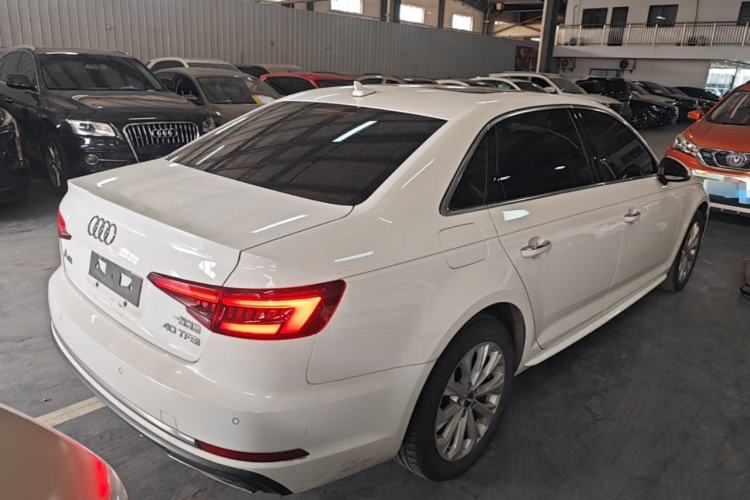 Used Audi A4L 2019 40 TFSI Ambition China VI Rear Right 45 Deg