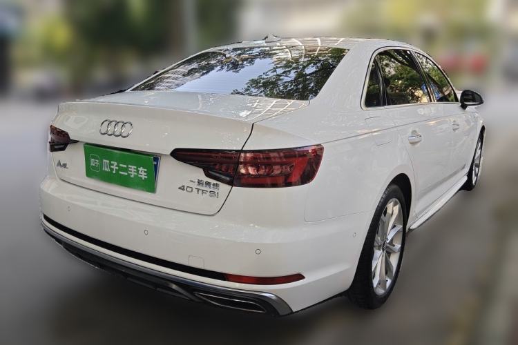 Used Audi A4L 2019 40 TFSI Fashion Edition China VI Emission Standard Rear Right 45 Deg