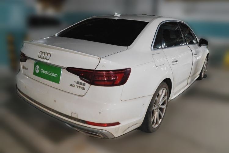 Used Audi A4L 2019 40 TFSI Fashion Edition China VI Emission Standard Rear Right 45 Deg