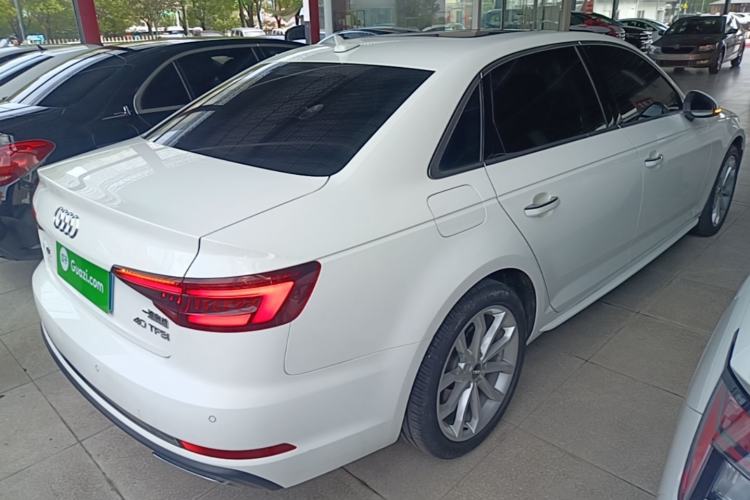 Used Audi A4L 2019 40 TFSI Ambition China VI Rear Right 45 Deg