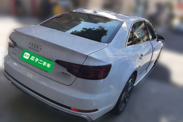 Used Audi A4L 2019 40 TFSI Fashion Edition China VI Emission Standard Rear Right 45 Deg
