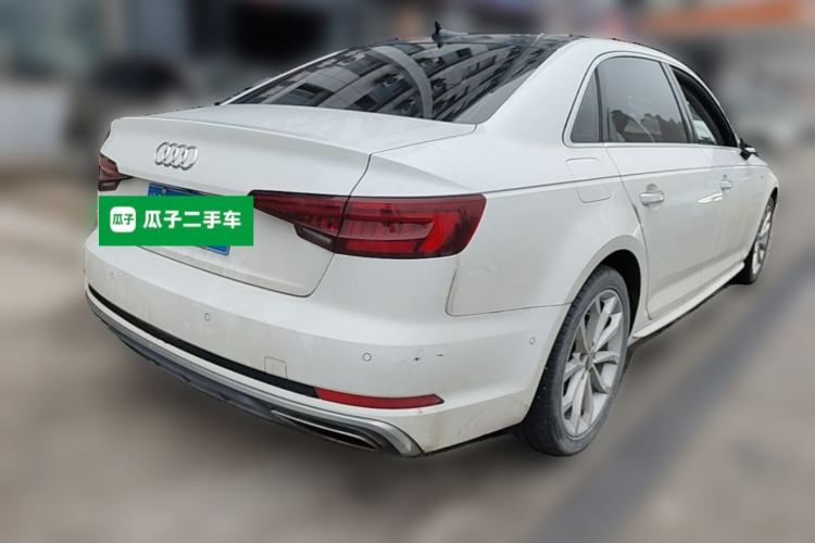 Used Audi A4L 2019 40 TFSI Fashion Edition China VI Emission Standard Rear Right 45 Deg