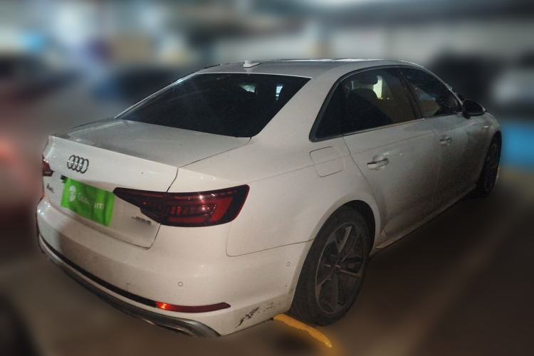 Used Audi A4L 2019 40 TFSI Fashion Edition China VI Emission Standard Rear Right 45 Deg
