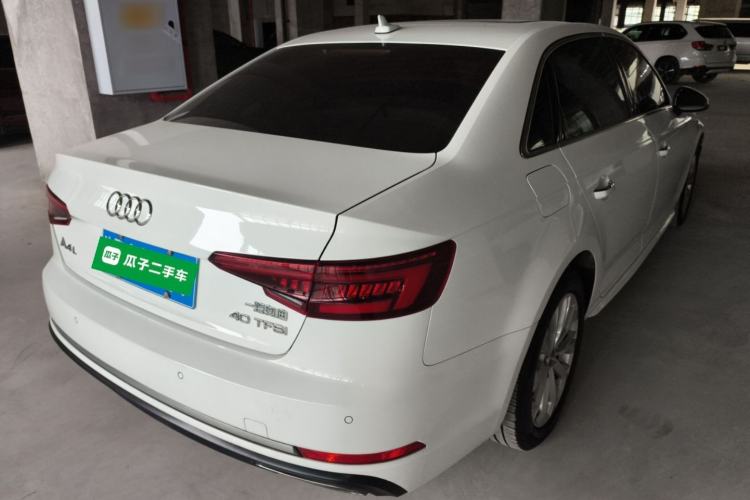 Used Audi A4L 2019 40 TFSI Ambition China VI Rear Right 45 Deg