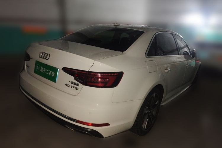 Used Audi A4L 2019 40 TFSI Ambition China VI Rear Right 45 Deg