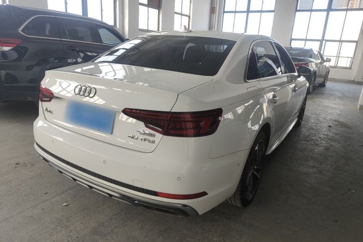 Used Audi A4L 2019 40 TFSI Fashion Edition China VI Emission Standard Rear Right 45 Deg