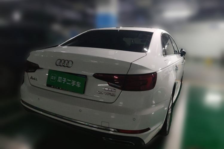 Used Audi A4L 2019 40 TFSI Ambition China VI Rear Right 45 Deg