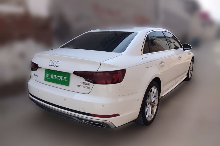 Used Audi A4L 2019 40 TFSI Fashion Edition China VI Emission Standard Rear Right 45 Deg