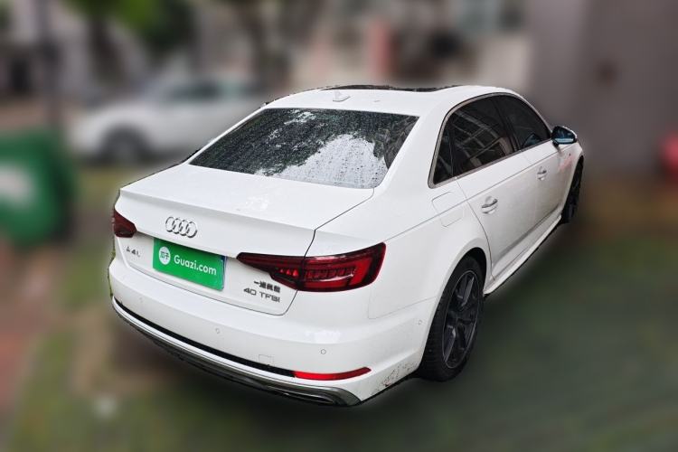 Used Audi A4L 2019 40 TFSI Fashion Edition China VI Emission Standard Rear Right 45 Deg