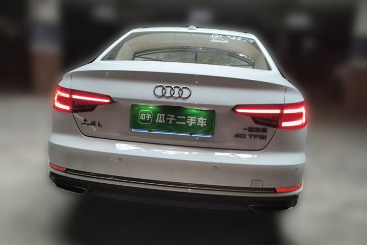 Used Audi A4L 2019 40 TFSI Ambition China VI Rear