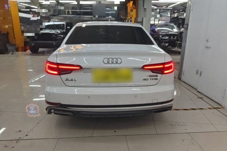 Used Audi A4L 2019 40 TFSI Fashion Edition China VI Emission Standard Rear