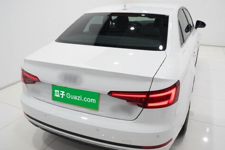 Used Audi A4L 2019 40 TFSI Fashion Edition China VI Emission Standard Rear