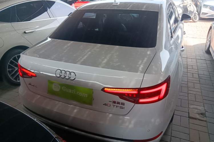 Used Audi A4L 2019 40 TFSI Fashion Edition China VI Emission Standard Rear