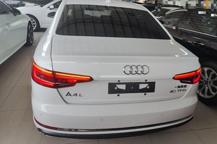 Used Audi A4L 2019 40 TFSI Ambition China VI Rear