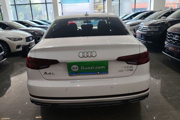 Used Audi A4L 2019 40 TFSI Fashion Edition China VI Emission Standard Rear