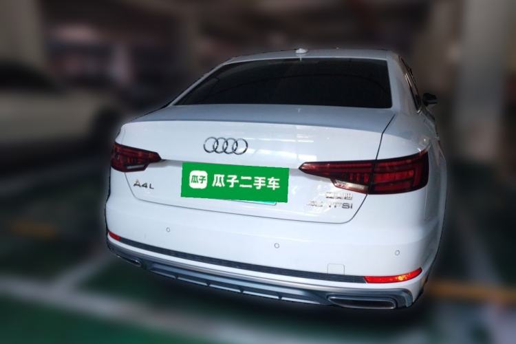 Used Audi A4L 2019 40 TFSI Fashion Edition China VI Emission Standard Rear