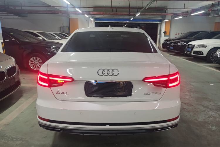 Used Audi A4L 2019 40 TFSI Fashion Edition China VI Emission Standard Rear