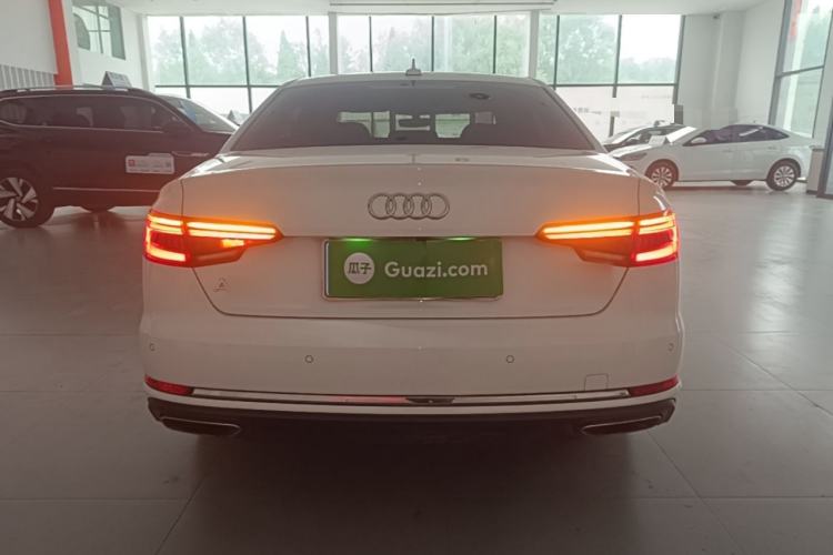Used Audi A4L 2019 40 TFSI Ambition China VI Rear