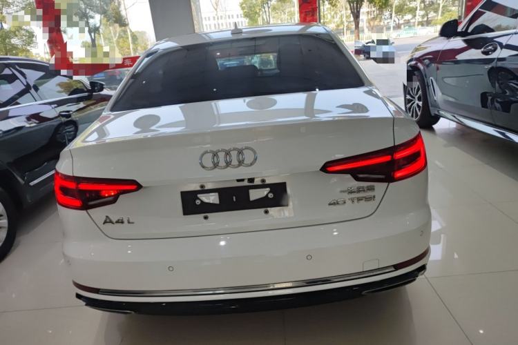 Used Audi A4L 2019 40 TFSI Ambition China VI Rear