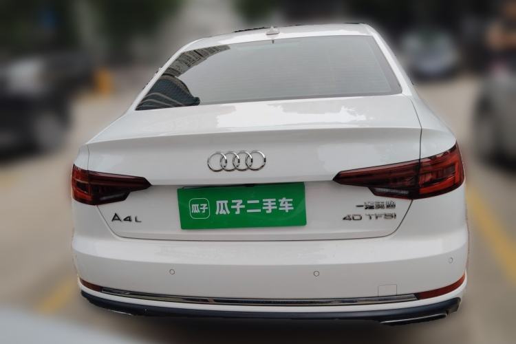 Used Audi A4L 2019 40 TFSI Ambition China VI Rear