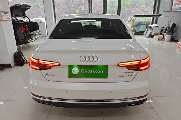 Used Audi A4L 2019 40 TFSI Ambition China VI Rear
