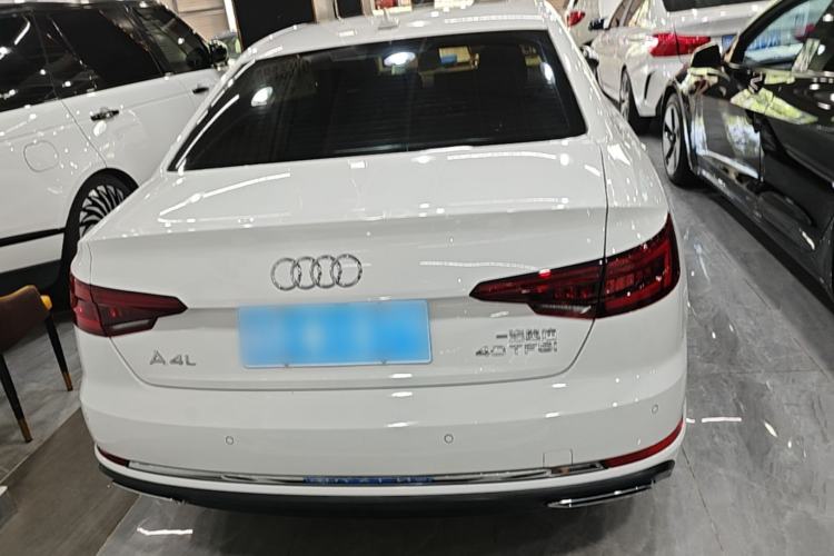 Used Audi A4L 2019 40 TFSI Ambition China VI Rear