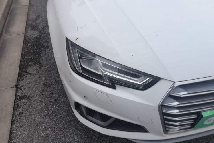 Used Audi A4L 2019 40 TFSI Fashion Edition China VI Emission Standard Right Front Headlight