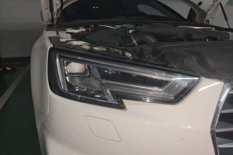 Used Audi A4L 2019 40 TFSI Ambition China VI Right Front Headlight