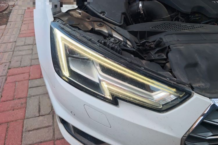 Used Audi A4L 2019 40 TFSI Fashion Edition China VI Emission Standard Right Front Headlight