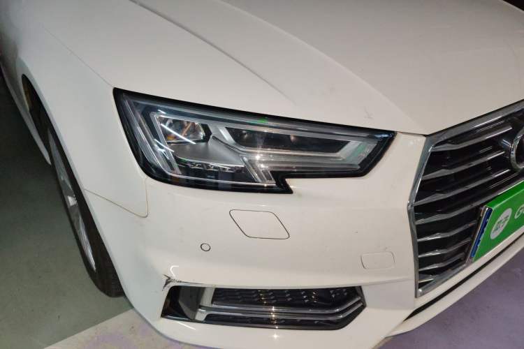 Used Audi A4L 2019 40 TFSI Ambition China VI Right Front Headlight