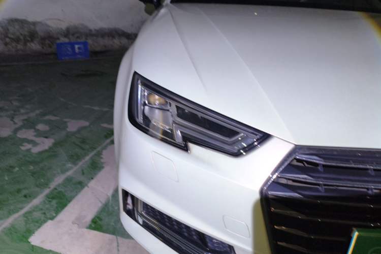 Used Audi A4L 2019 40 TFSI Ambition China VI Right Front Headlight