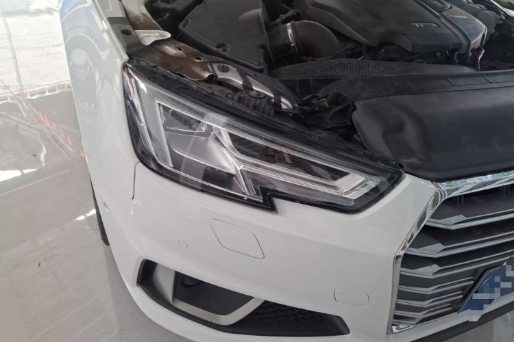 Used Audi A4L 2019 40 TFSI Fashion Edition China VI Emission Standard Right Front Headlight