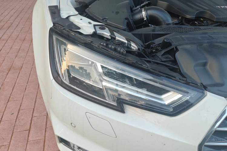 Used Audi A4L 2019 40 TFSI Ambition China VI Right Front Headlight