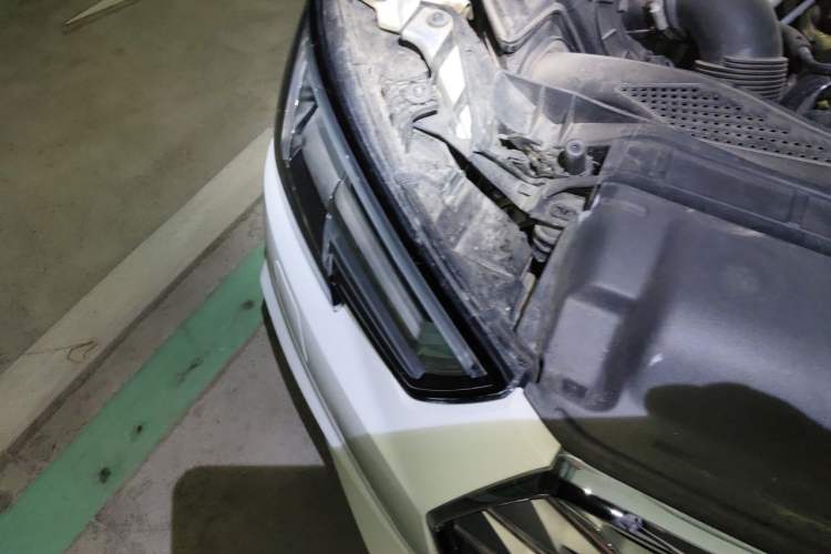 Used Audi A4L 2019 40 TFSI Fashion Edition China VI Emission Standard Right Front Headlight