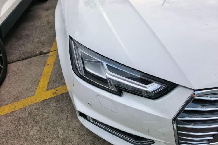 Used Audi A4L 2019 40 TFSI Ambition China VI Right Front Headlight