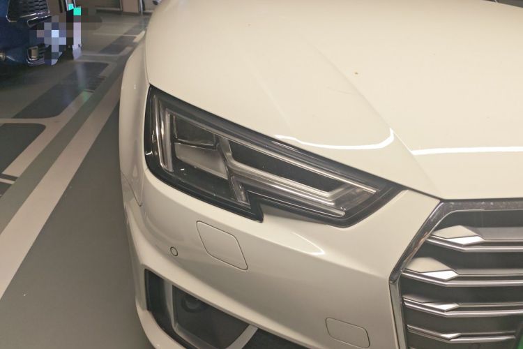 Used Audi A4L 2019 40 TFSI Fashion Edition China VI Emission Standard Right Front Headlight