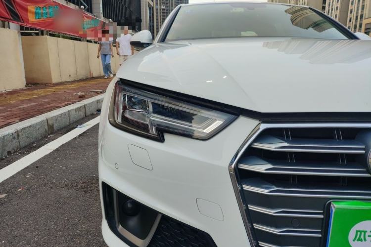 Used Audi A4L 2019 40 TFSI Fashion Edition China VI Emission Standard Right Front Headlight