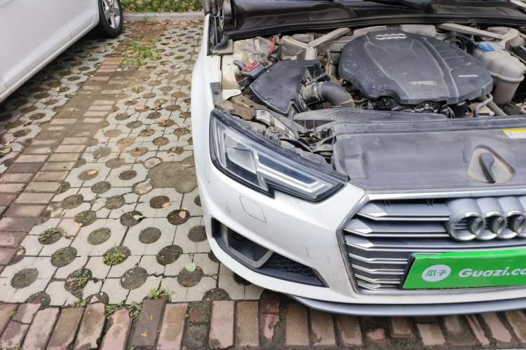 Used Audi A4L 2019 40 TFSI Fashion Edition China VI Emission Standard Right Front Headlight