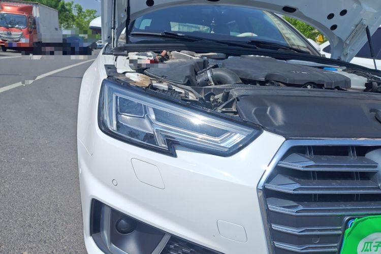 Used Audi A4L 2019 40 TFSI Fashion Edition China VI Emission Standard Right Front Headlight