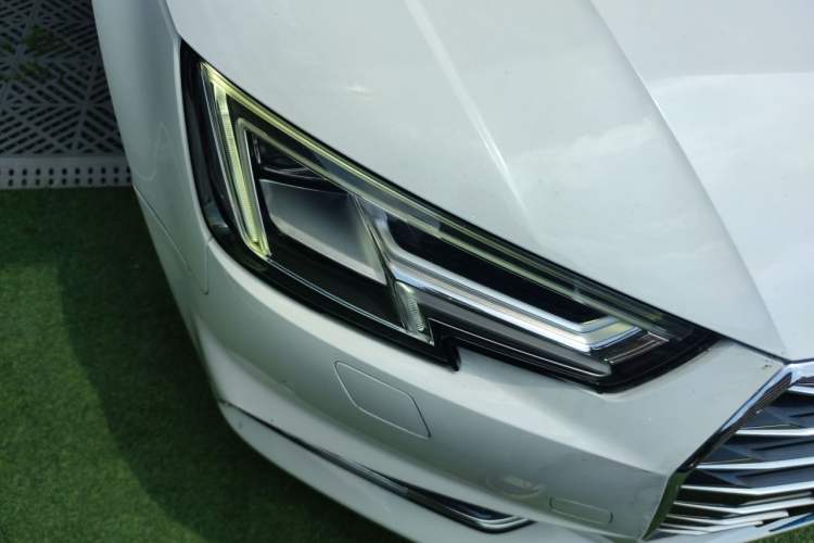 Used Audi A4L 2019 40 TFSI Ambition China VI Right Front Headlight