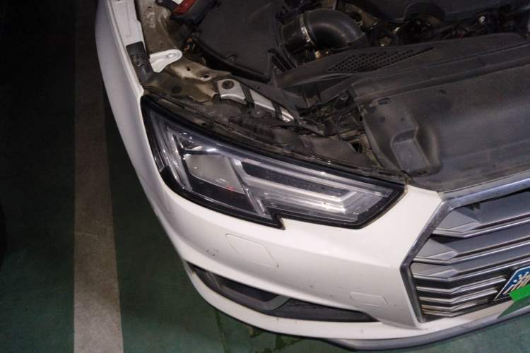 Used Audi A4L 2019 40 TFSI Fashion Edition China VI Emission Standard Right Front Headlight