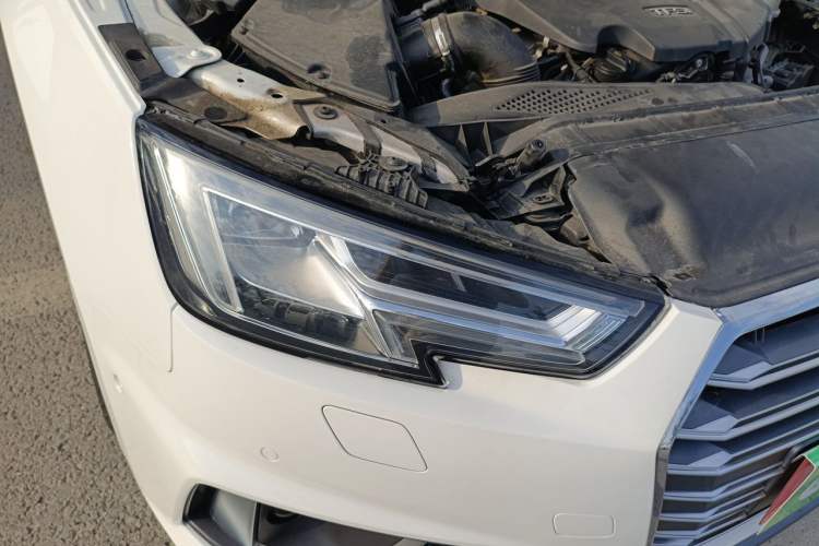 Used Audi A4L 2019 40 TFSI Sporty Version China V Right Front Headlight