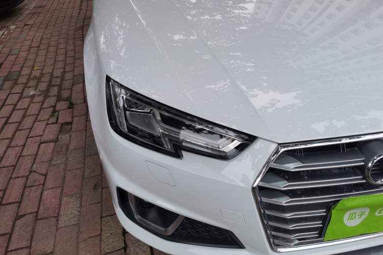 Used Audi A4L 2019 40 TFSI Fashion Edition China VI Emission Standard Right Front Headlight