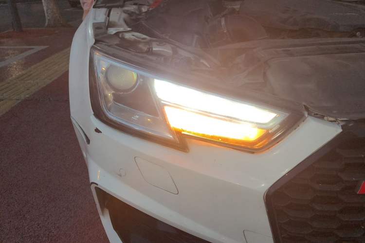 Used Audi A4L 2019 40 TFSI Ambition Version China V Right Front Headlight
