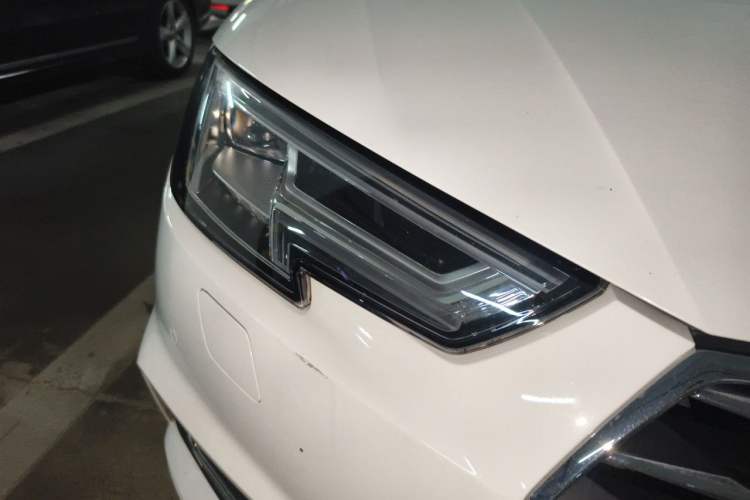 Used Audi A4L 2019 40 TFSI Ambition Version China V Right Front Headlight