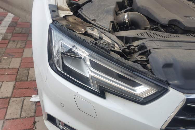 Used Audi A4L 2019 40 TFSI Ambition Version China V Right Front Headlight