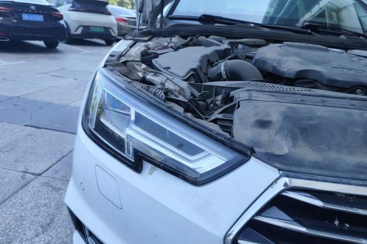 Used Audi A4L 2019 40 TFSI Ambition Version China V Right Front Headlight