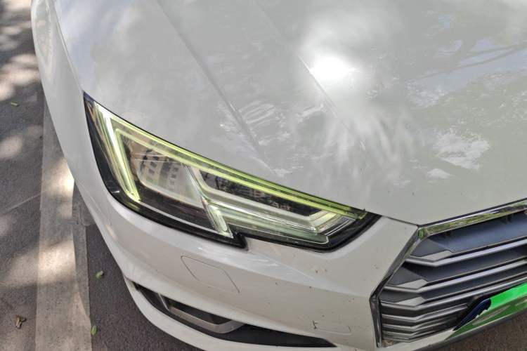 Used Audi A4L 2019 40 TFSI Fashion Version China V Right Front Headlight